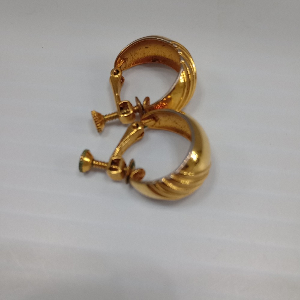 Vintage Napier Gold Tone Hoop Earrings‎ Clip On Screw Back Signed Retro - Picture 3 of 10